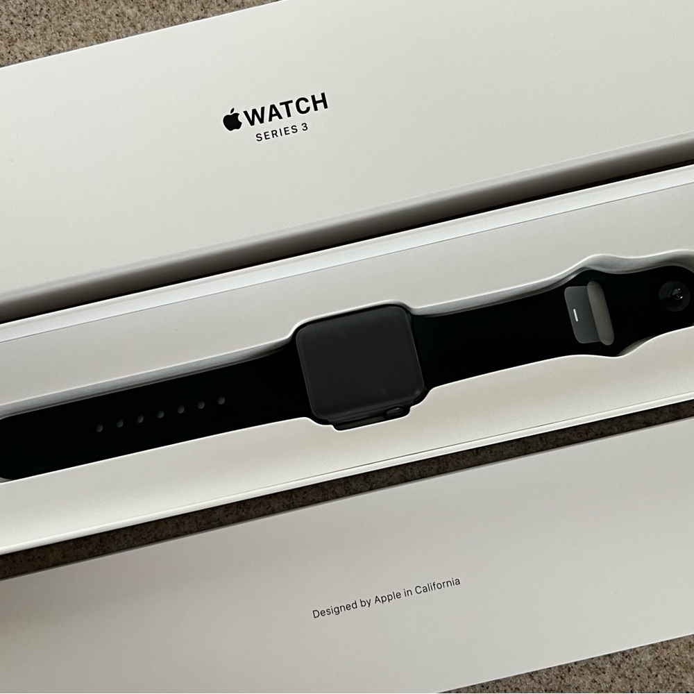 Apple Watch 3 series GPS 38mm Space Grey Aluminum Black Sport Band New In Box